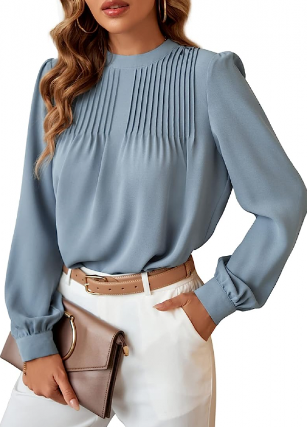 Kemeja kerja dengan detail lipit atau draping di bagian depan